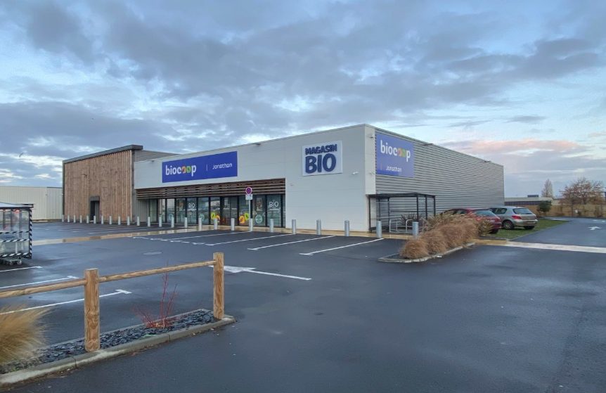 Cession de murs commerciaux loués à Biocoop – Ifs